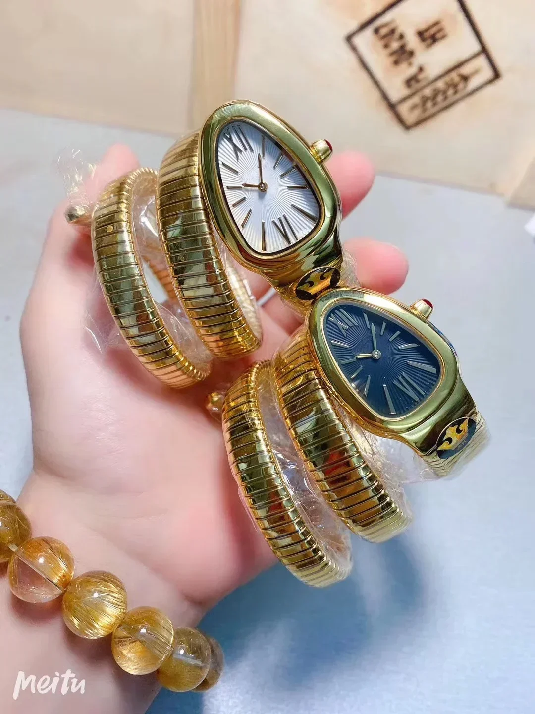 

Luxury New Ladies Women Quartz Watch Snake Yellow Gold Blue White Rome Stainless Steel Dress Sapphire Crystal Sport Watches