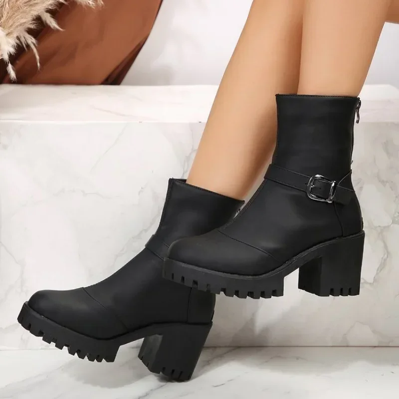 

Women Punk Style Platform Ankle Boots Autumn Winter Thick Sole Belt Buckles Motorcycle Boots Woman Black PU Leather Knight Botas