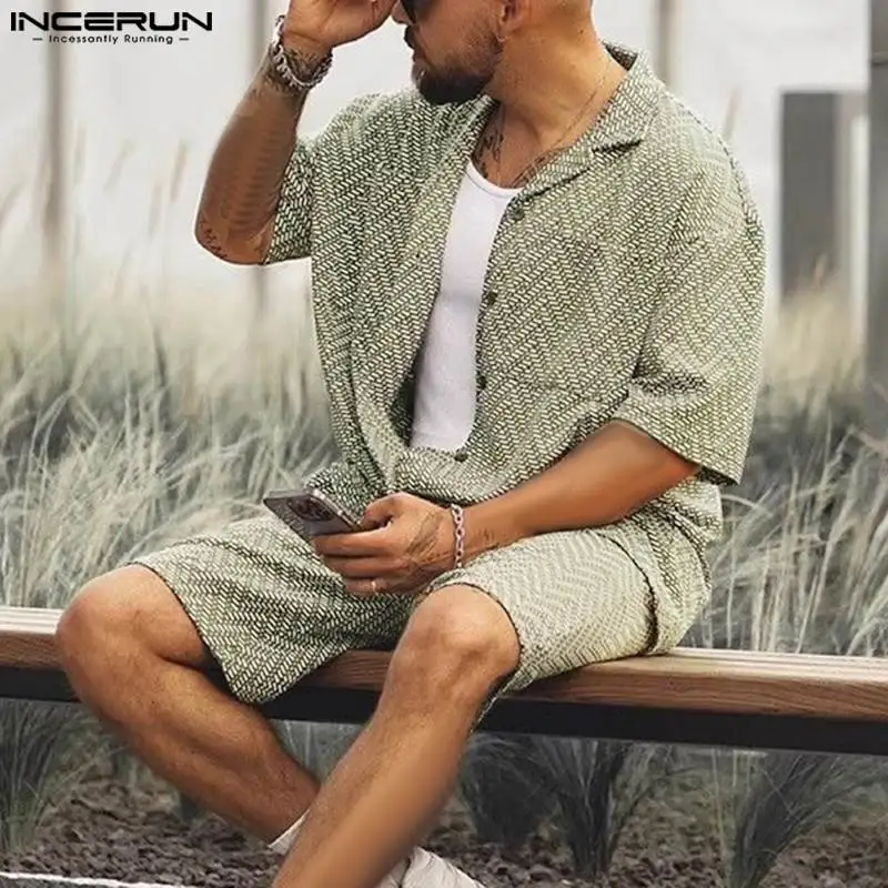 

Рубашка и шорты мужские с коротким рукавом, с принтом