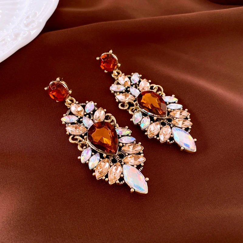 Women's Earrings Leaf Shaped Palace Ear Jewelry For Party Wedding