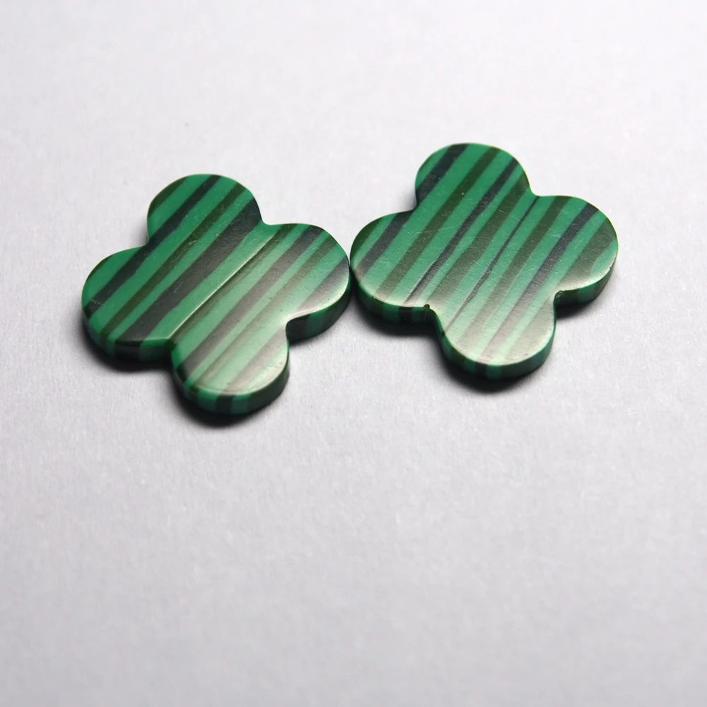 Meisidian Synthetic Green Malachite Clover 13x13x2mm Flower Loose Gemstones For Jewelry
