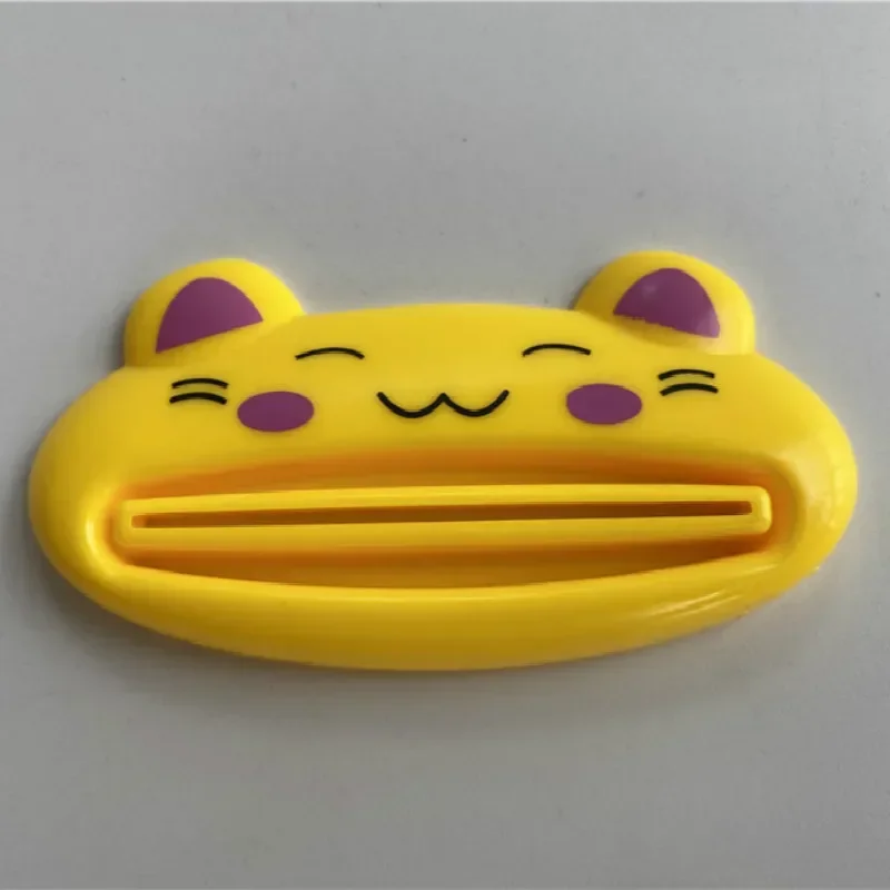 Cute Animal Multifunction Squeezer / Toothpaste Squeezer Home Commodity Bathroom Tube Cartoon Toothpaste Dispenser 1pcs toothpaste squeezer