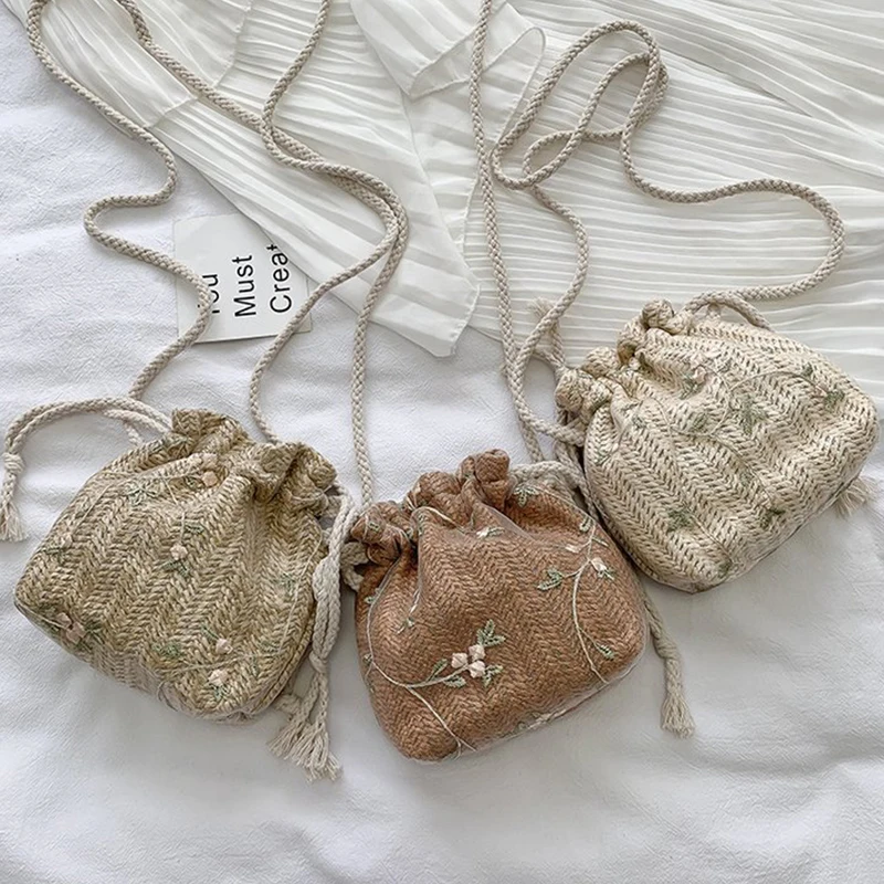 

1PC Cute Knitted Handbag Mini Purses Straw Women Lace Bucket Shoulder Bags Floral Crossbody Bags For Girls Meesenger Bags