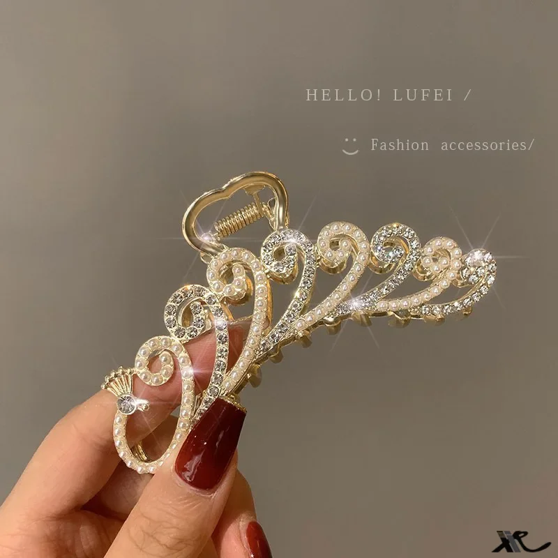 

2023 New Elegant Gold Hollow Geometric Metal Vintage Hair Clips for Women Barrette Hairpin Hair Crab Hair Accessories