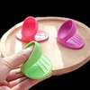 Silicone Insulated Finger Covers Oven Microwave Insulated Gloves High Temperature Resistant Thickened Insulated Mat 5