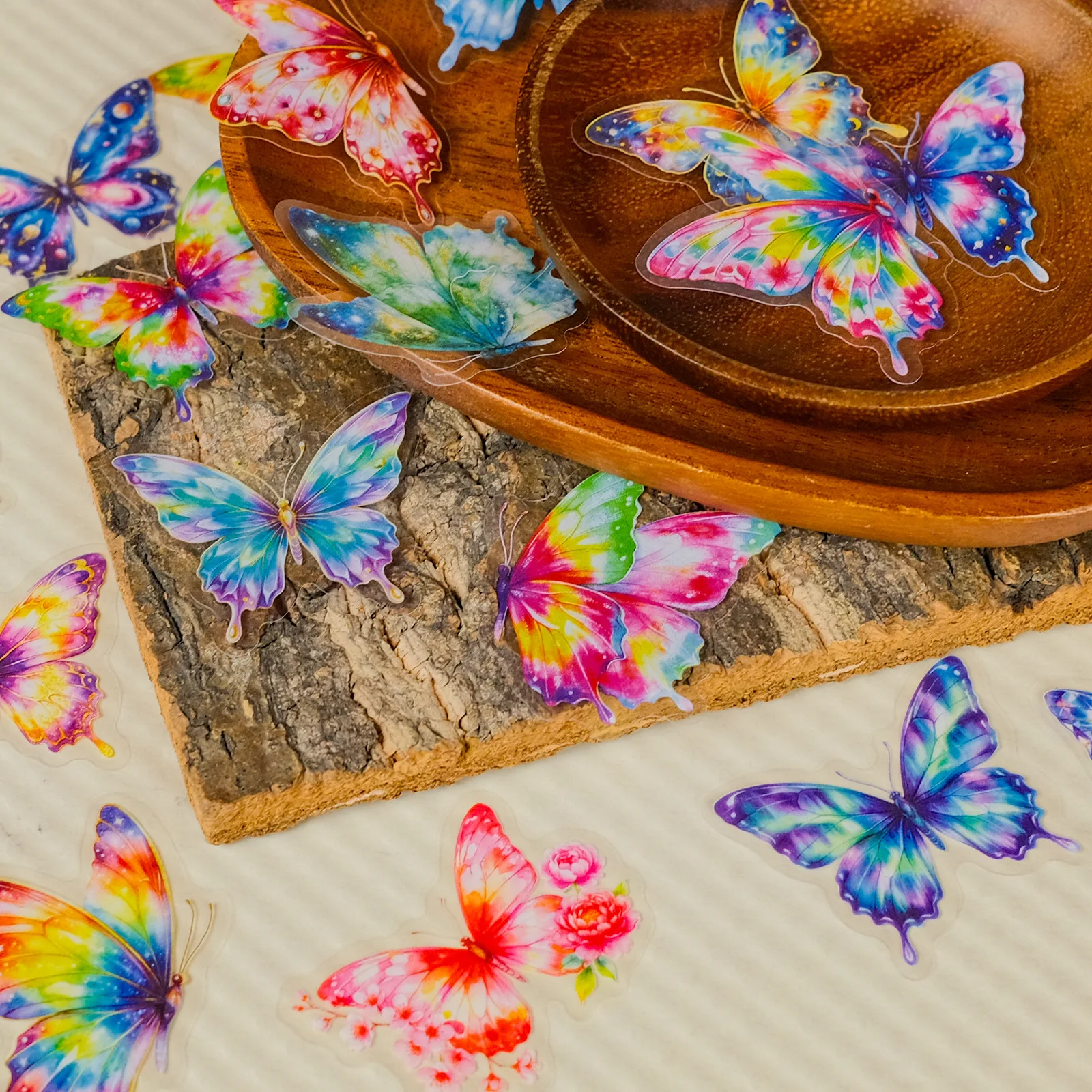 56PCS 수채화 무지개 나비 PET 스티커, 꿈같은 그라데이션 페인트 곤충 문구류 헬멧 장 아트 스티커