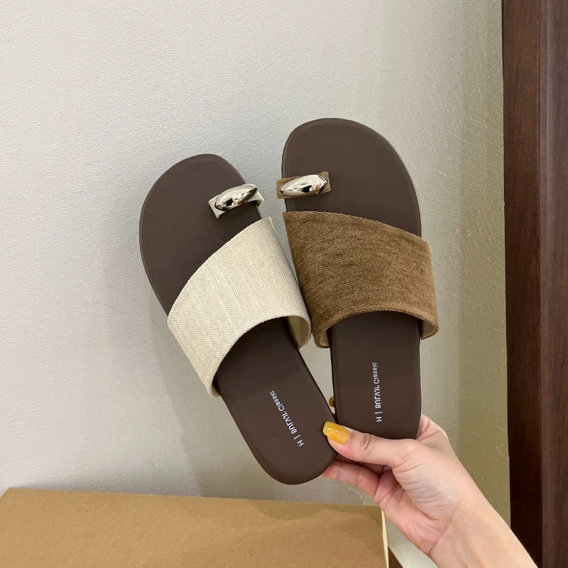 Classic Summer Women Clip-toe Flat Slippers Outdoor Trend Women Causal Slippers Soft Non-slip Ladies Fashion Slip-on Slippers