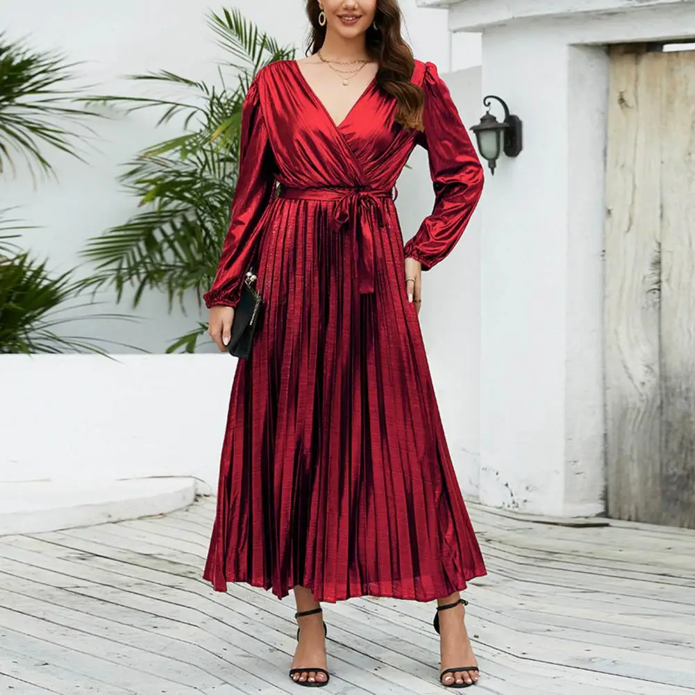 

Classic Solid Color Evening Dress Elegant V Neck Pleated High Waist Evening Dress with Long Sleeves A-line Silhouette for Prom
