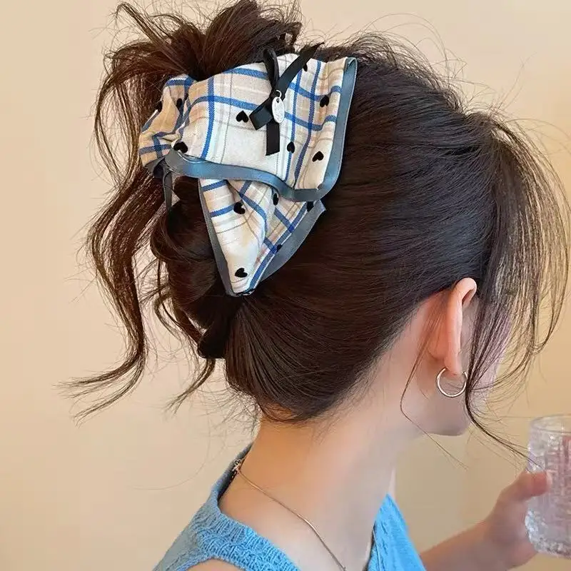 Exquisite Plaid Bow Hair Clip - Trendy & Chic Hair Accessory
