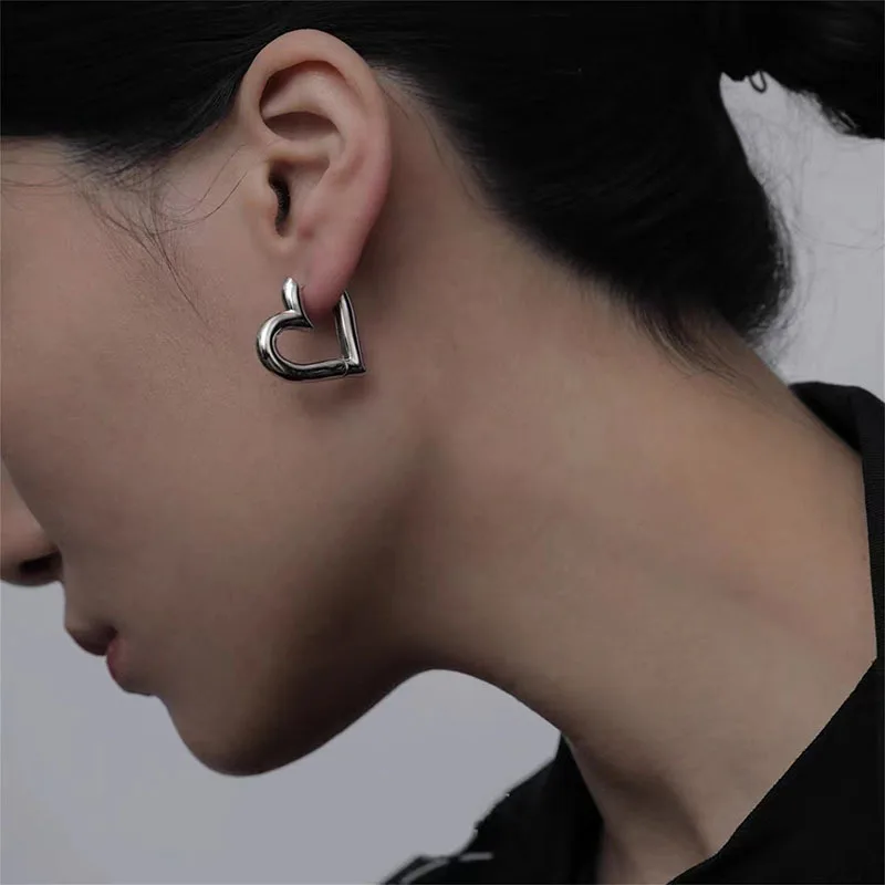 

Trendy Love Heart Earrings for Women Silver Gold Color Earring Vintage Jewelry Korean Wedding Party Accessories Girls Gift
