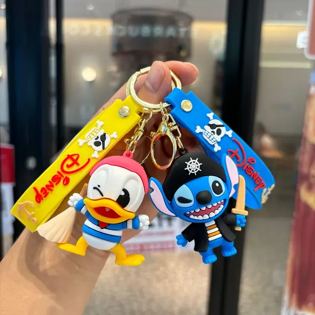 Llavero de Stitch pirata y amigos Disney: Mickey, Donald, Goofy | Emoape