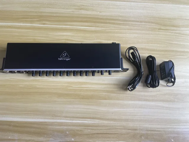 BEHRINGER ( ベリンガー ) UMC1820 送料無料 | サウンドハウス