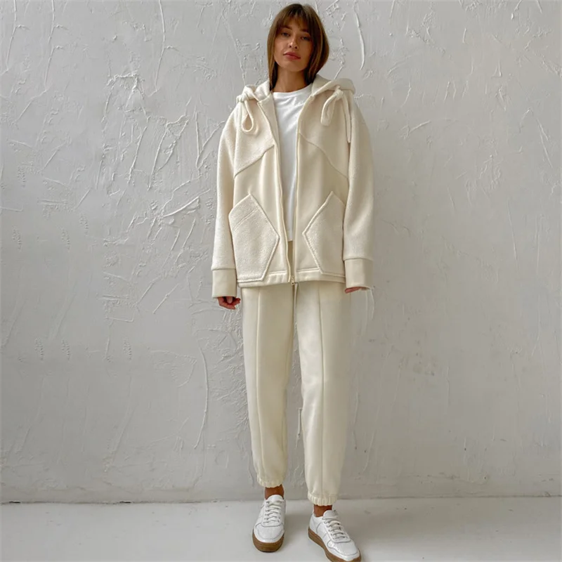 

Clothland Women Elegant Hooded Tracksuit Long Sleeve Zipper Sweatshirt Jacket Sweatpants Two Piece Set Mujer TA204