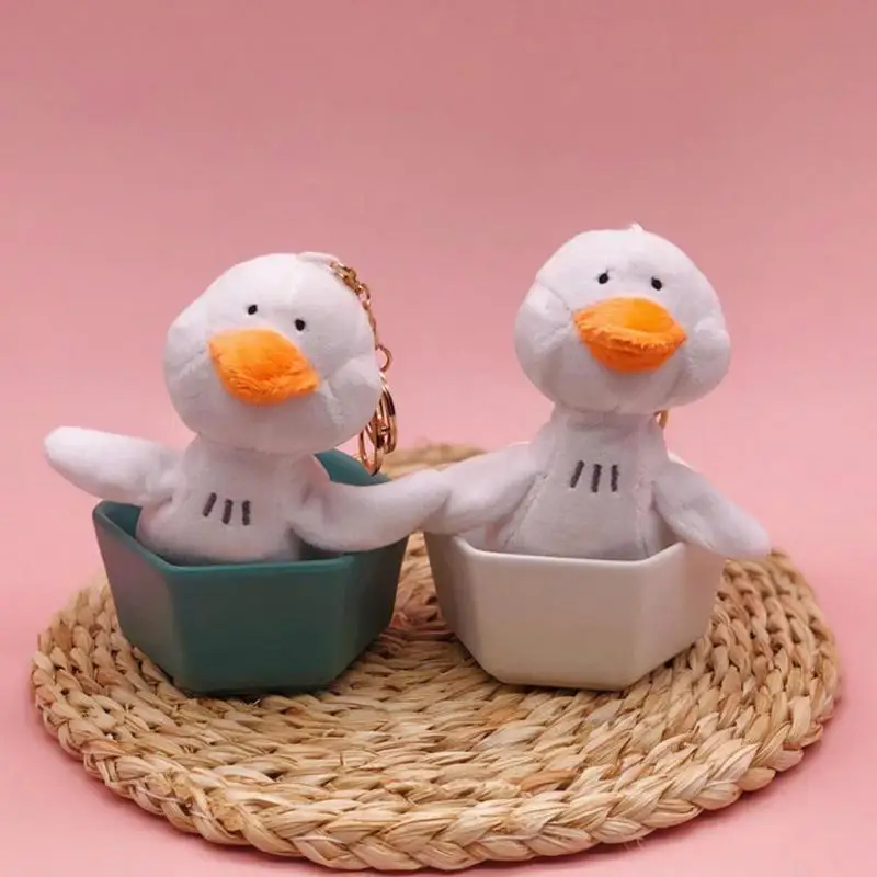 

Симпатичная плюшевая игрушка в виде утки, мягкая плюшевая кукла в виде милых животных, подарок на день рождения для детей, брелоки для сумки на Рождество, украшения для школьных сумок