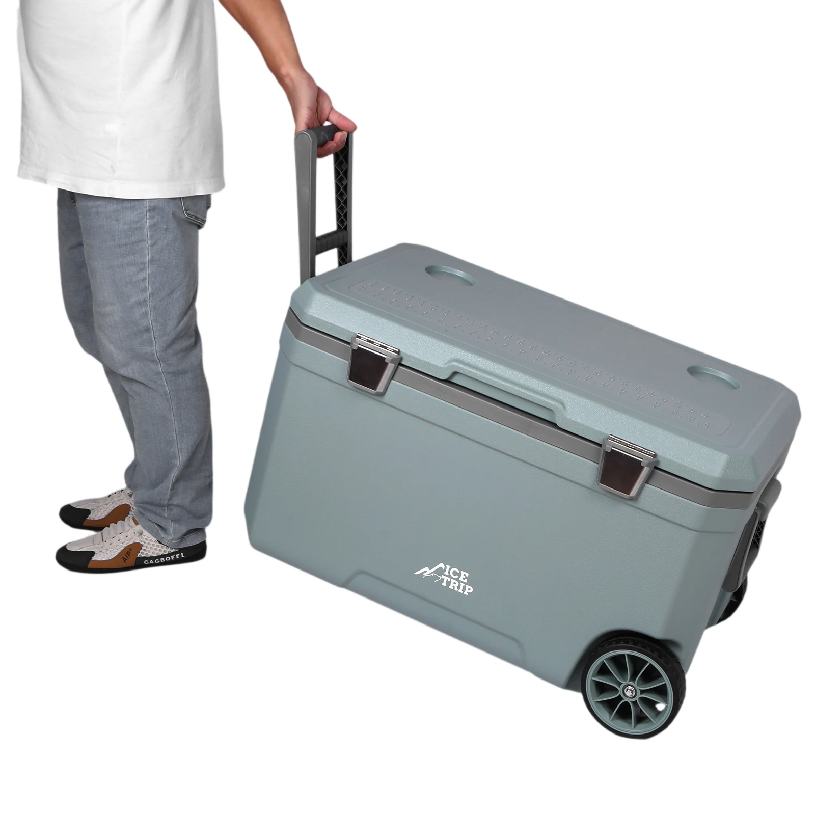 70L Portable Car Wheel Insulator Plastic Cooler Box 30 Percent Lighter Than Rotomolded Ice Chest Box with Handle for BBQ Camping