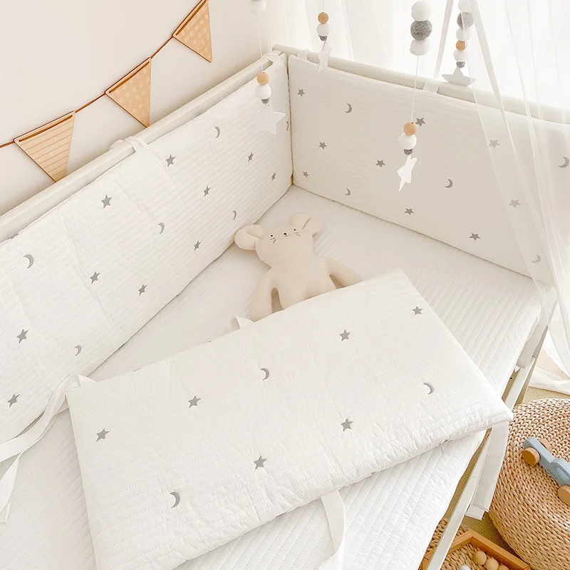 Cotton Soft Texture Infant Crib Liner Detachable Washable One-piece Bumper Protector Around Cushion