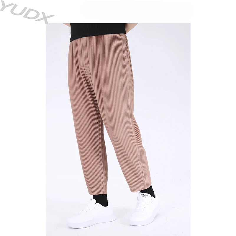 

YUDX Miyake Pleated Solid Color Pencil Pants Nine Fashion Sweatpants Elastic Waist Tapered Casual Pants Men's Spring Summer New