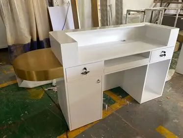 USA CA UK AU GER Local Stock Modern beauty shop spa white front counter desk wooden gold frame salon reception desk luxury