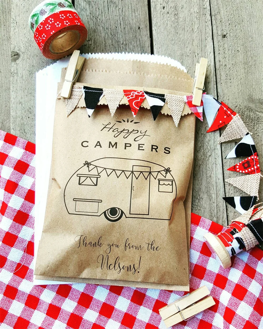 

50 Favor Bags - Happy Campers - Wedding favors - Treat Bags - Glamping Party - Candy Bags - Glamping Birthday