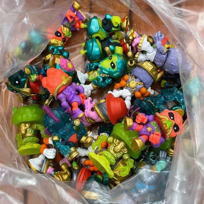 

10pcs Original Brand New Treasure X Alien Blind Bag Figure with Gem Dissect Alien Slime Model Disgusting Toy Gift for Child