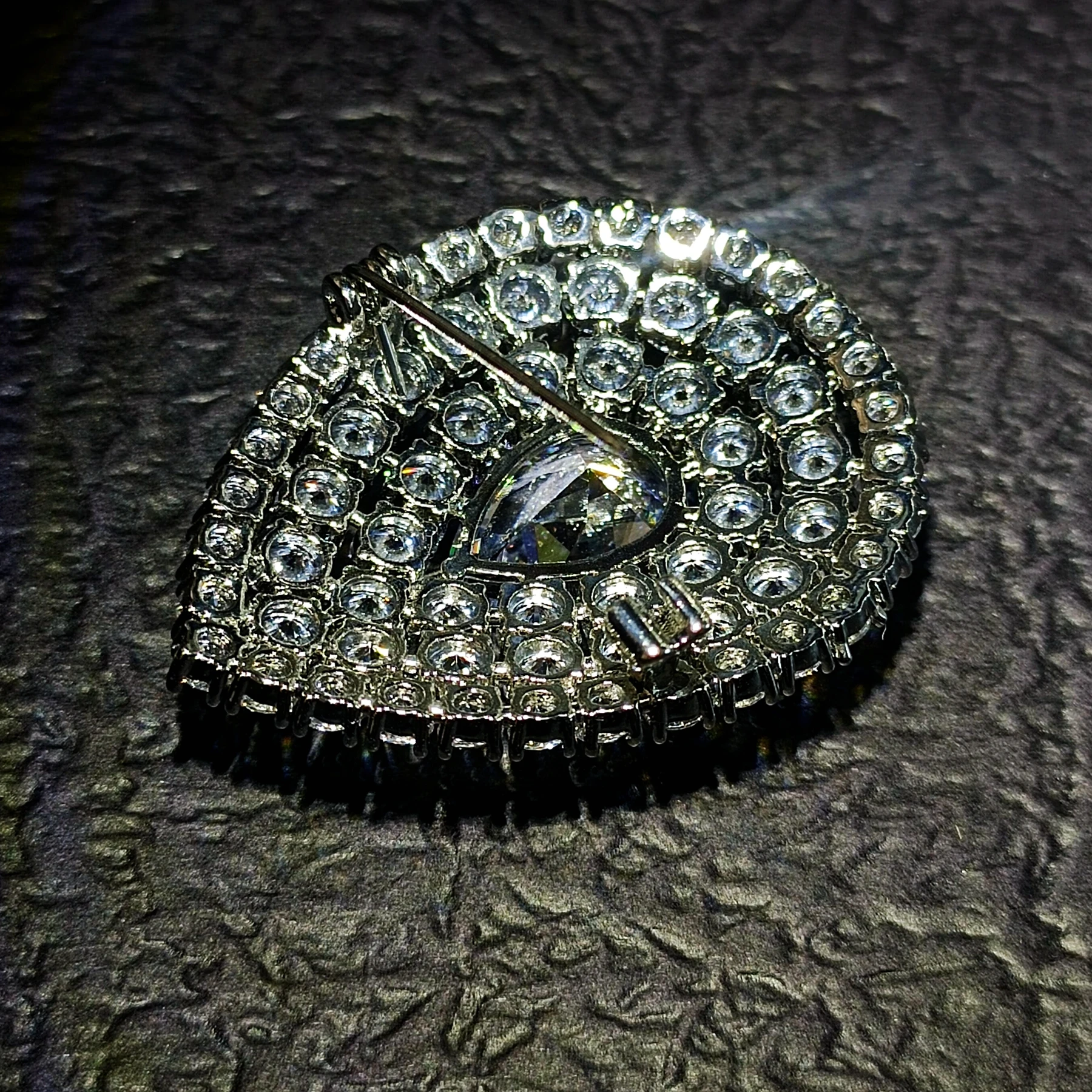 Middle Century Design Clear White Round and Pear CZ Brooches Pins Teardrop Jewelry for Homecoming Galas Formal Affairs Holiday