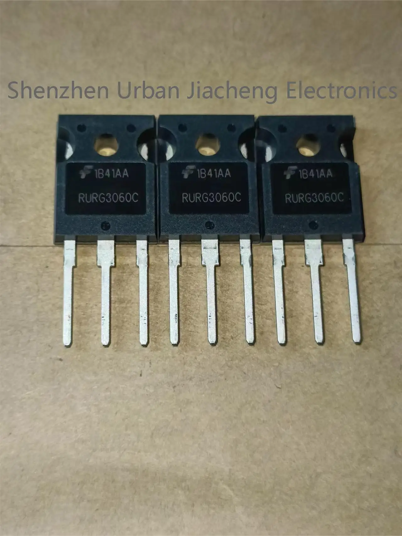 

RURG3060C TO-247 600V 30A импортное Оригинальное лучшее качество в наличии Быстрая доставка