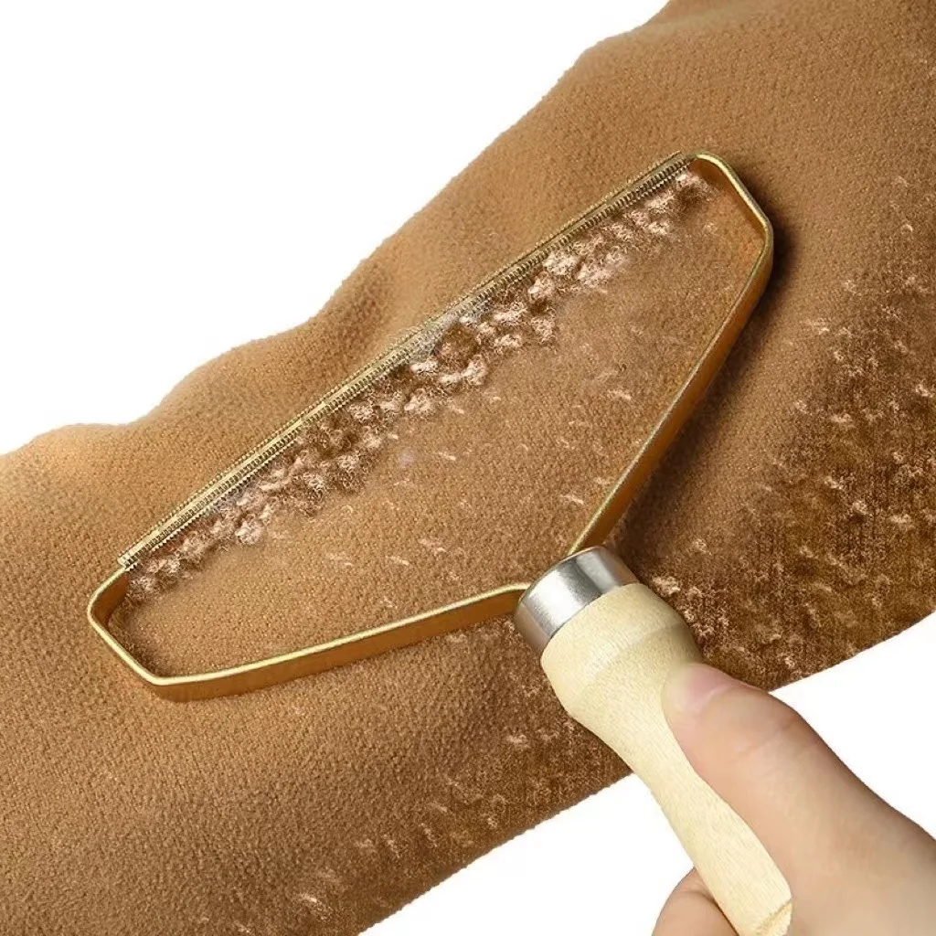 

Portable Manual Hair Scraper, Lint Pellet Plush Remover Sofa Carpet Wool Coat Fabric Shaver Brush Tool Pet Hairs Removal Cleaner