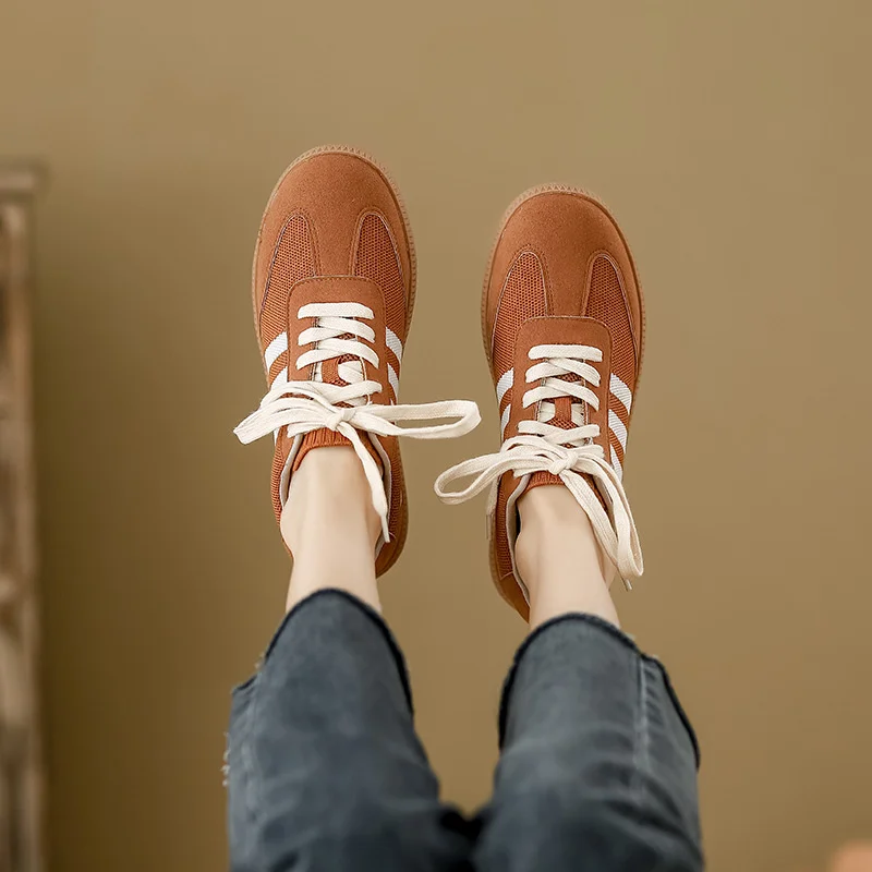 Women Casual Round Toe Flat Retro Fashion Versatile Outdoor Sports Running Light Luxury Sneakers Breathable Walking Mesh Shoe