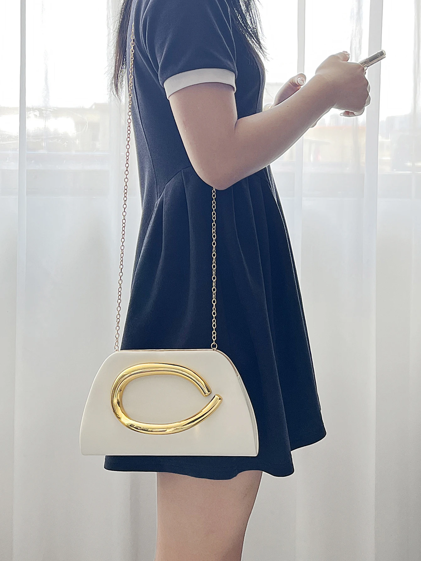 Evening bag with accessories