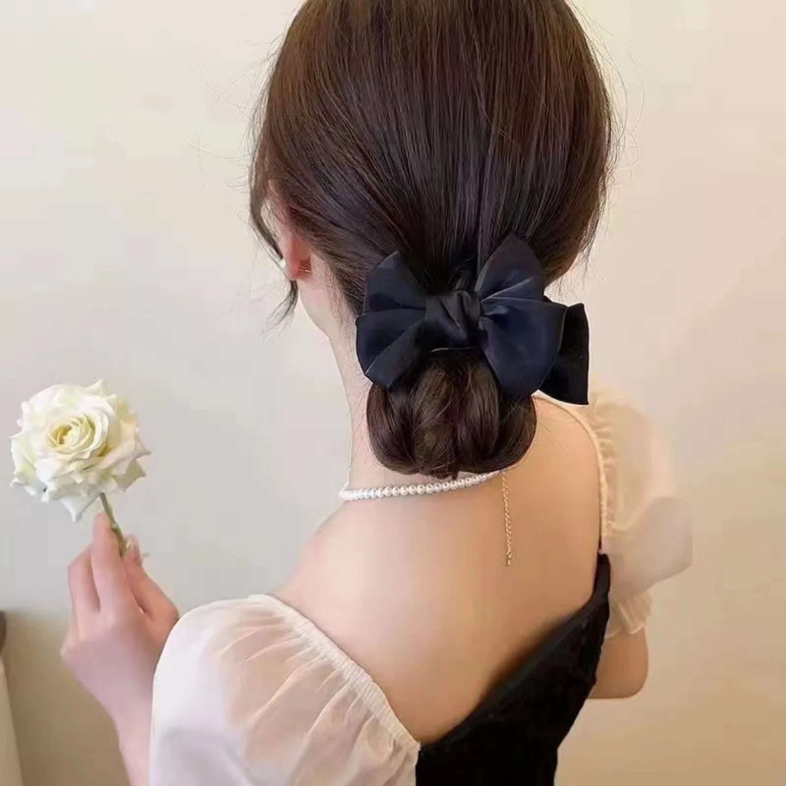 1PC Elegant Bow Hair Claw Set: Chiffon Big Bow Hair Clip for Women, Chic Hair Accessories in Black & Beige