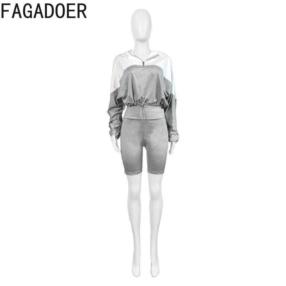 Рисунок 4 - Женский спортивный костюм из двух предметов