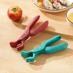 New Silicone Anti Slip Clip Multi Function Anti Scald Dining Plate and Bowl Clip Creative Food Clip Kitchen Gadget 2024