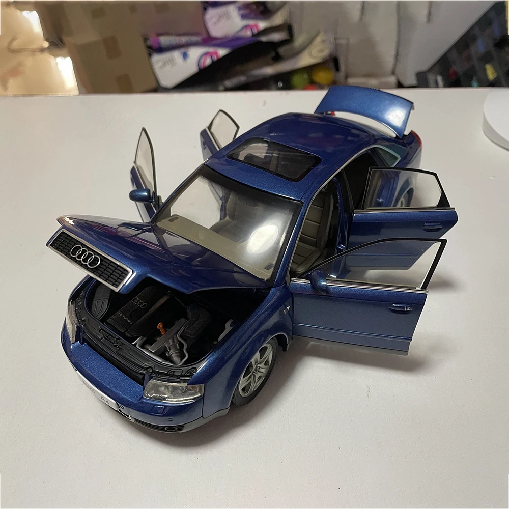 Out Of Print Faw Audi A4 B6 2004-2005 1:18 Scale Alloy Rare Car