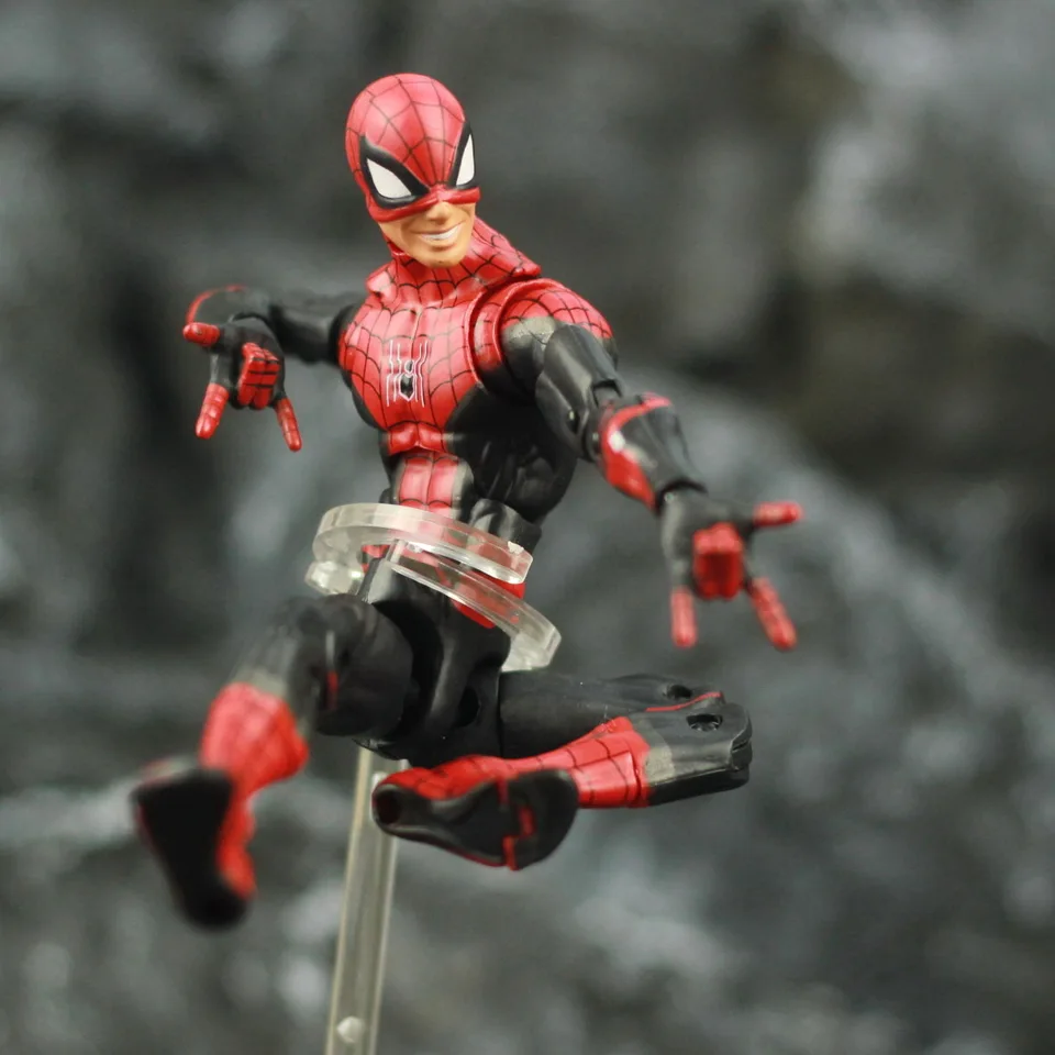 マーベルのアクションフィギュア,スパイダーマン,トム・ホランド