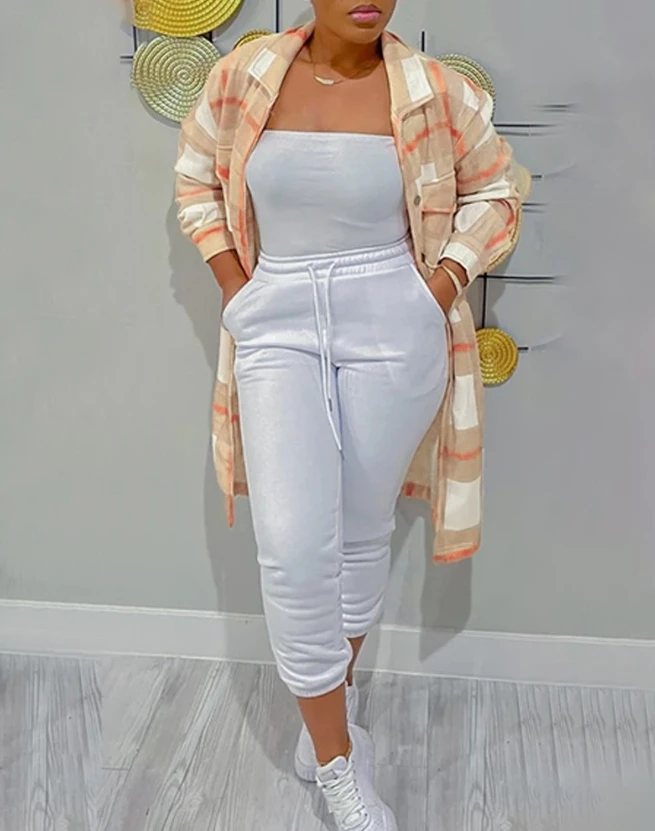 Рисунок 3 - Куртка женская демисезонная в клетку