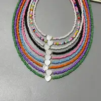 Новое колье-чокер с изображением ракушки и сердца для девочек, весна-лето, модное маленькое красочное ожерелье из стеклянных бусин, подарок для друга