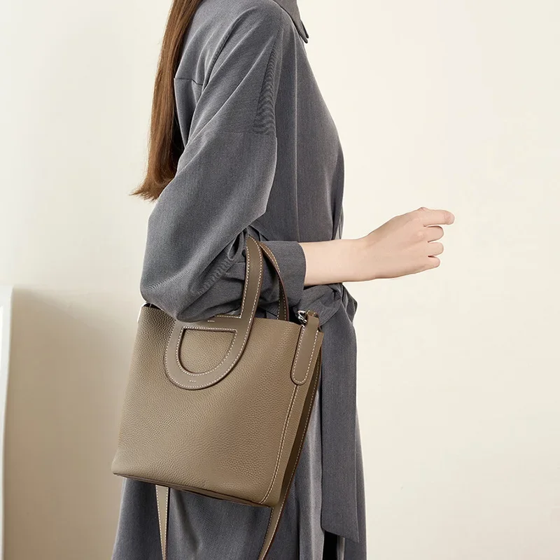 حقيبة ستايل بدون لوقو متوفرة بالوان 2