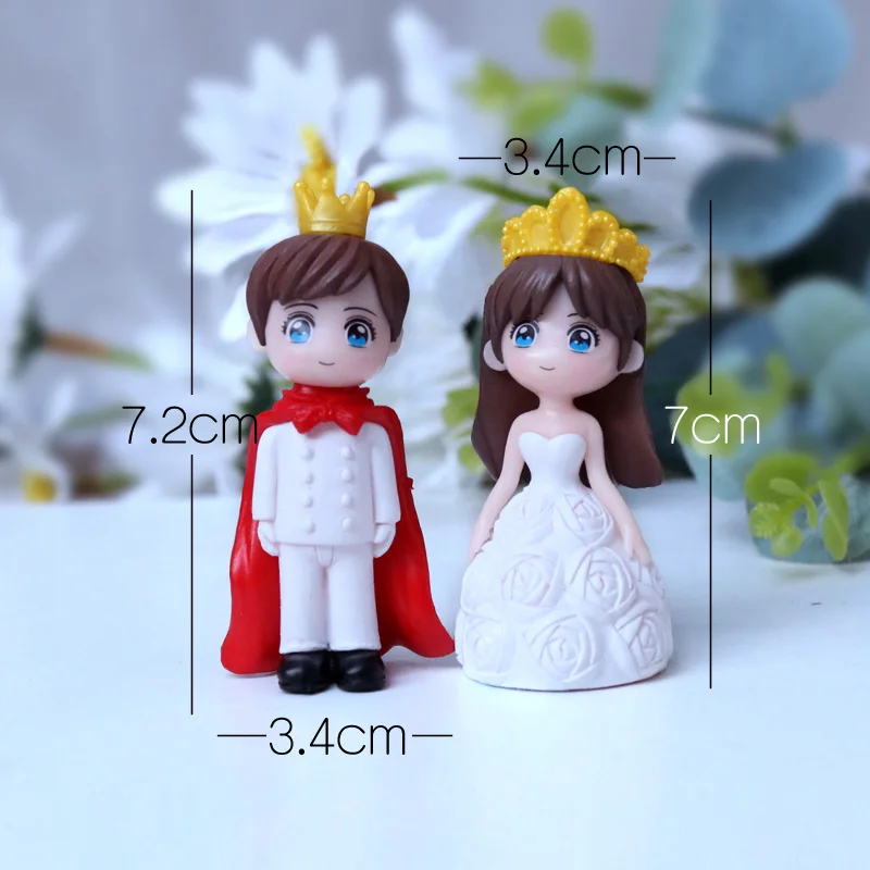 Romantic Miniature Couple Figurines for Wedding Decor and Valentine's Day Gift