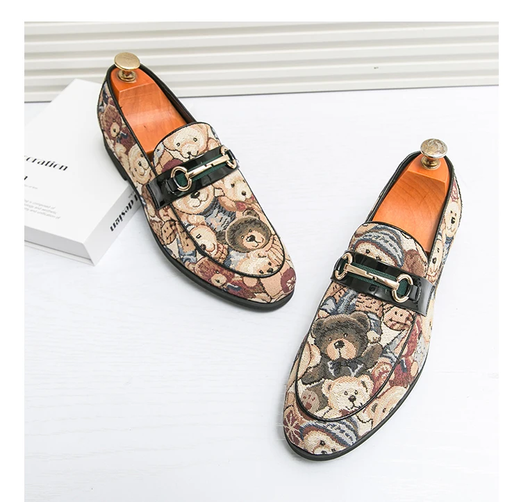 Luxus Bär Druck Männer Müßiggänger Marke Designer Mokassin Mann Gestickte Wohnungen Casual Slip Auf Schuhe Männer Spitz Hochzeit Schuhe – Detail 22