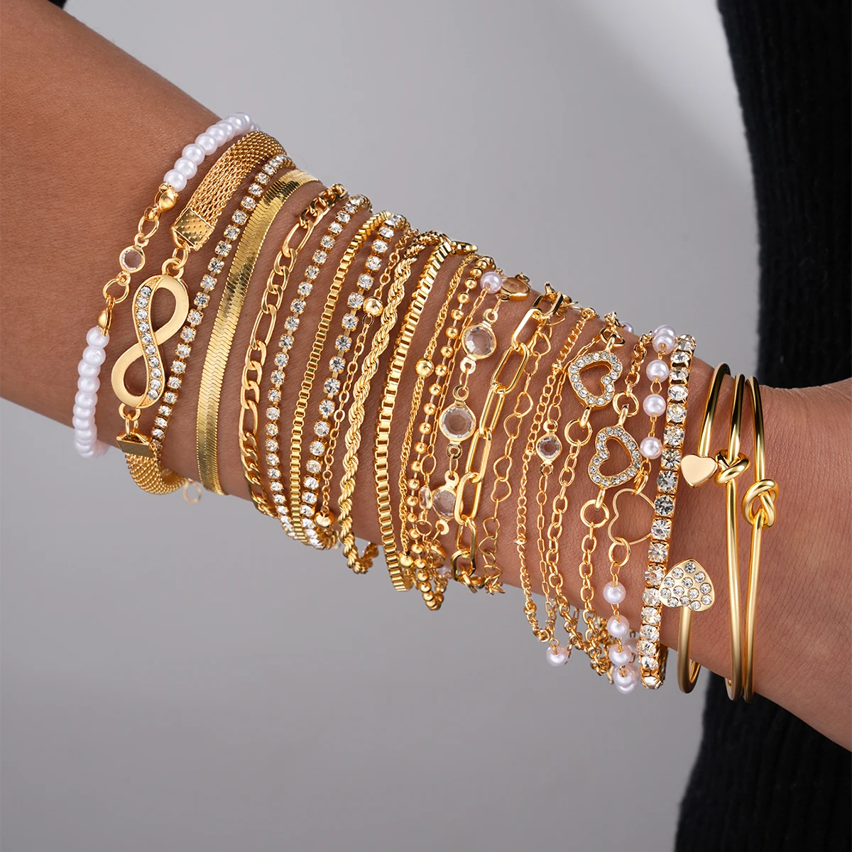 Fashion Minimalist Zircon Bracelet Sets for Women Vintage Elegant Heart Snake Chain Layered Bracelets Birthday Vacation Jewelry 2