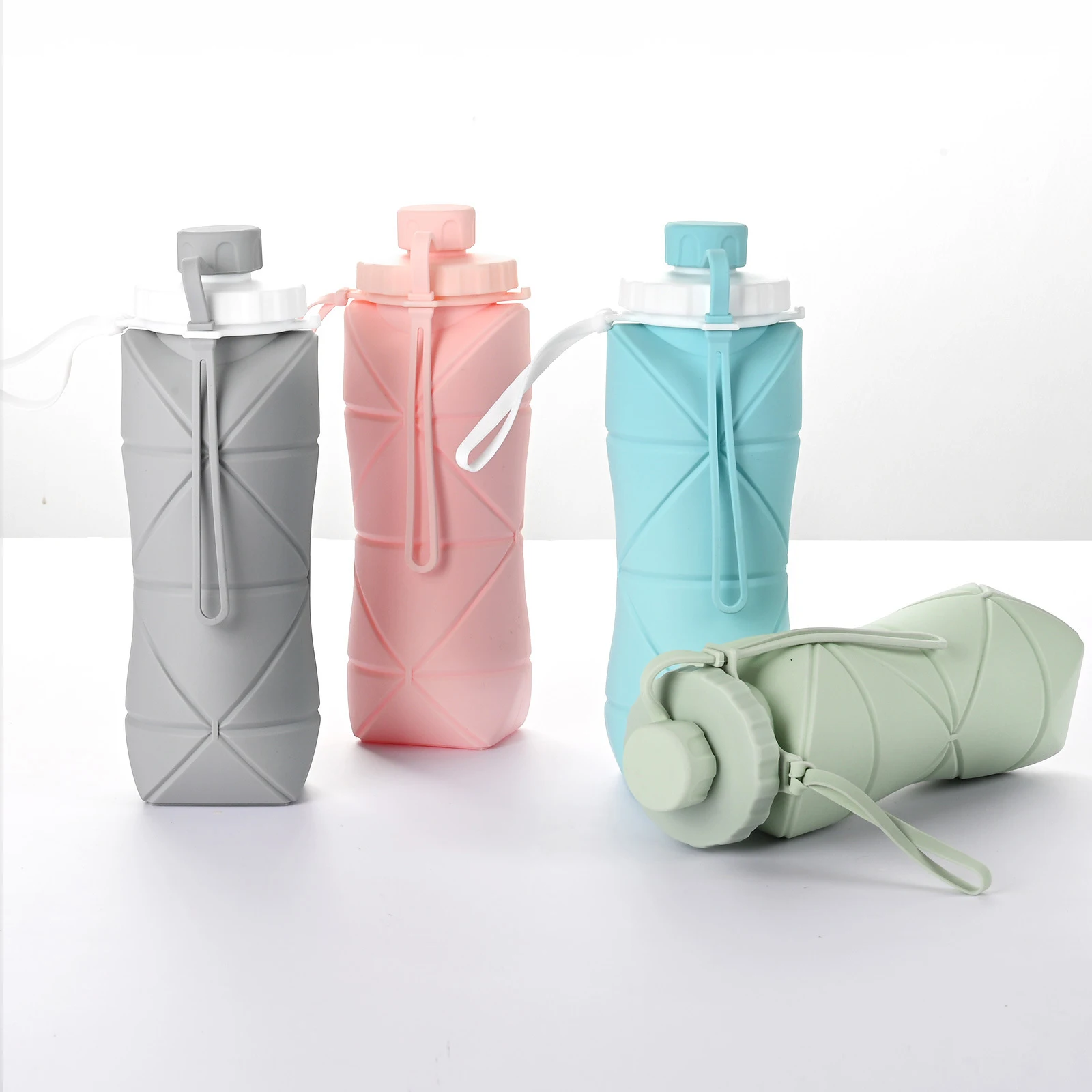 Bouteille d'eau pliable réutilisable bouteilles d'eau pliables en silicone  sans Bpa