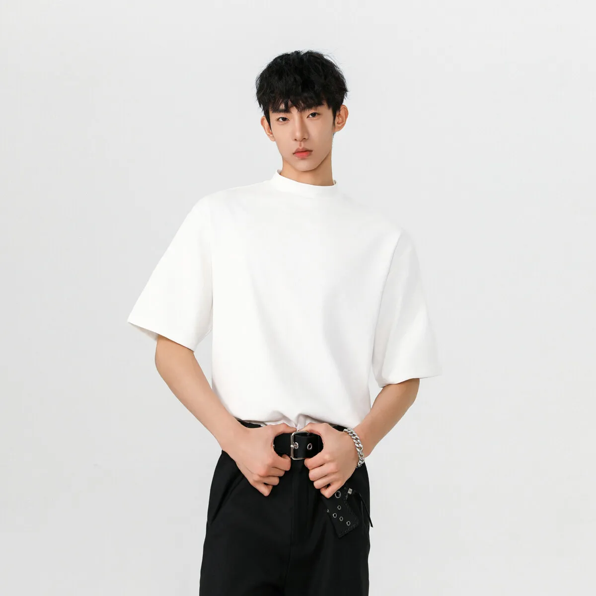 T-shirt da uomo in cotone bianco nero manica corta Sport PALESTRA Corsa T-shirt fitness Top per uomo T-shirt casual con collo a lupetto - immagine 3