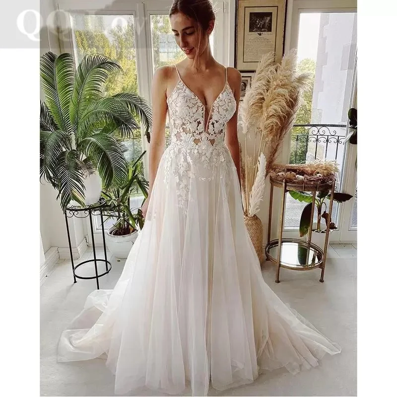 

Spaghetti Straps Vintage Lace Wedding Dress With V Neckline Bride Dress Tulle Beach Bridal Gown trouwjurk Vestido De Noiva