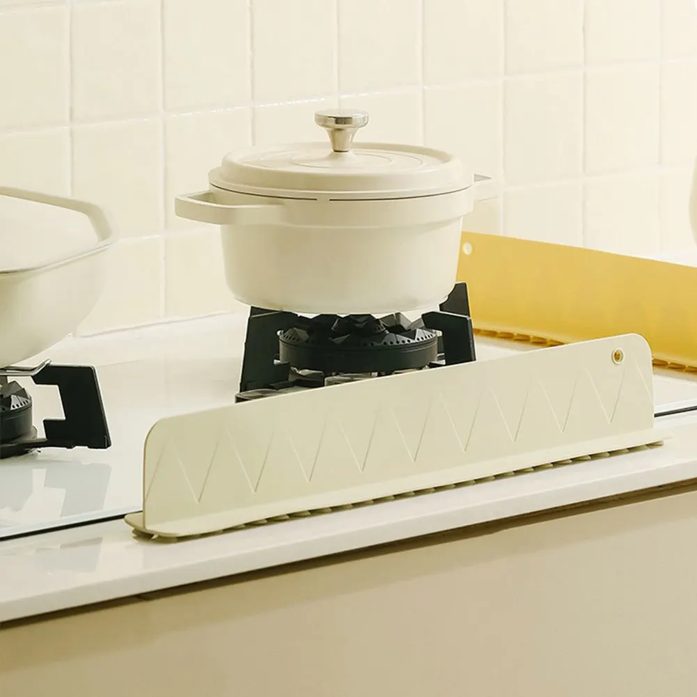 Silicone Sink Splash Guard with Suction Cup Washing Basin Anti-splash Stopper Splash Protector for Kitchen Island and Bathroom