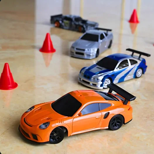 JUCHRZEY 2.4G RC Drifting Car - 25m Afstandsbediening - 22 Min Speeltijd - Schattig Kever Design