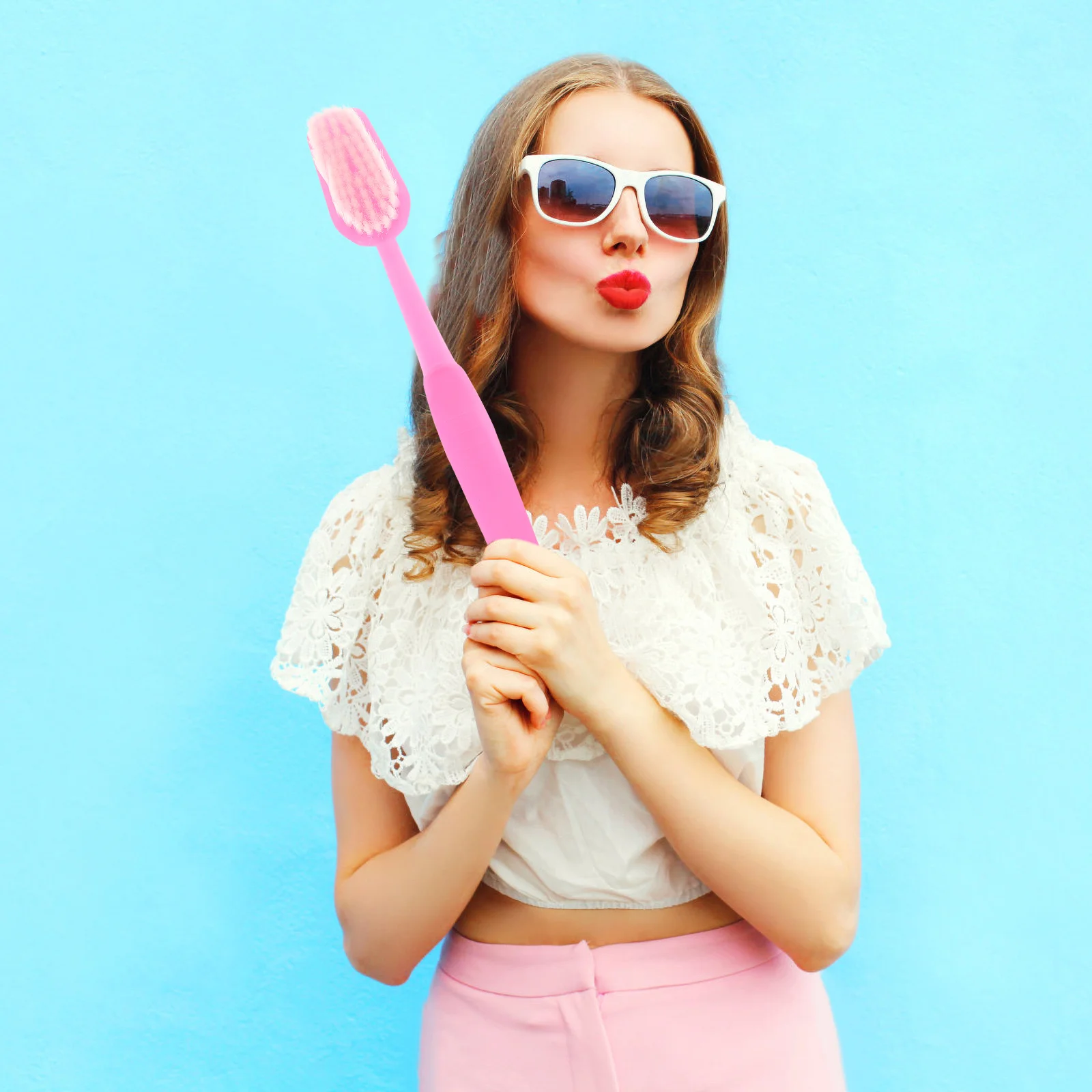 1Pc Giant Toothbrush Prop Large Novelty Toy Oversized Bath Brush Decorative Party Supplies Prank nament Birthday Photo Accessory 3