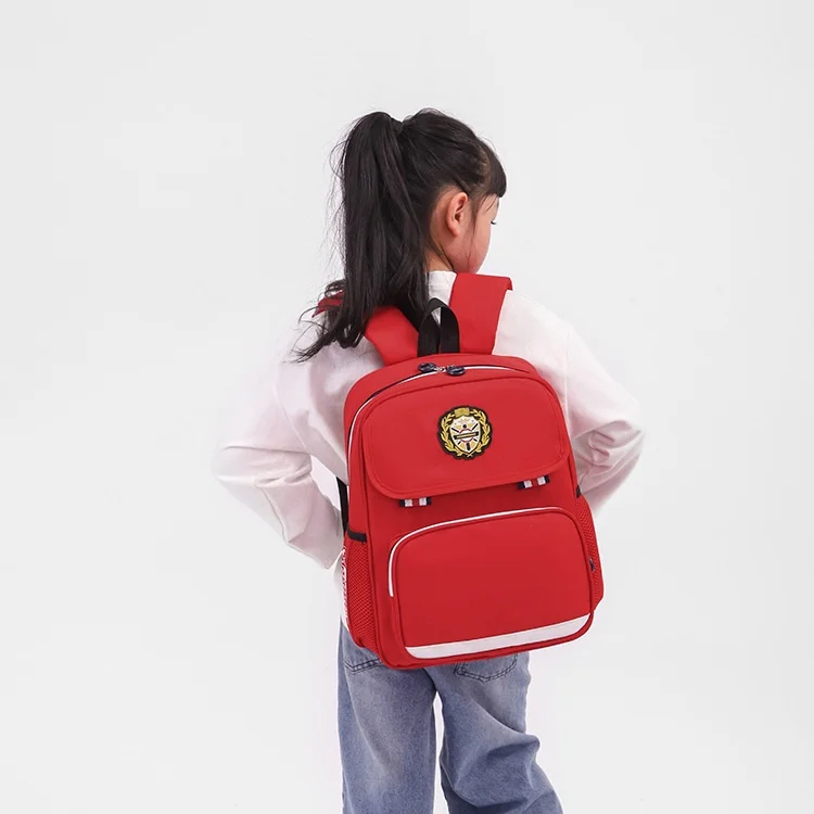 Рисунок 4 - Простые рюкзаки для начальных детей