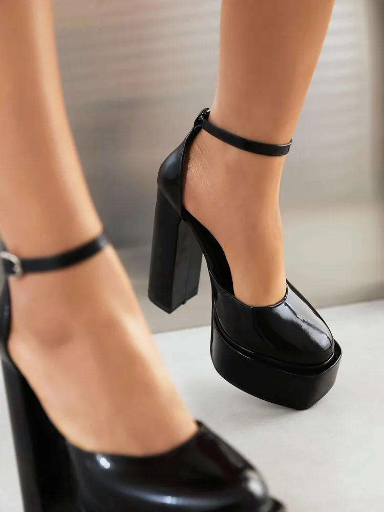Black Satin Chunky Platform Heel | In The Style