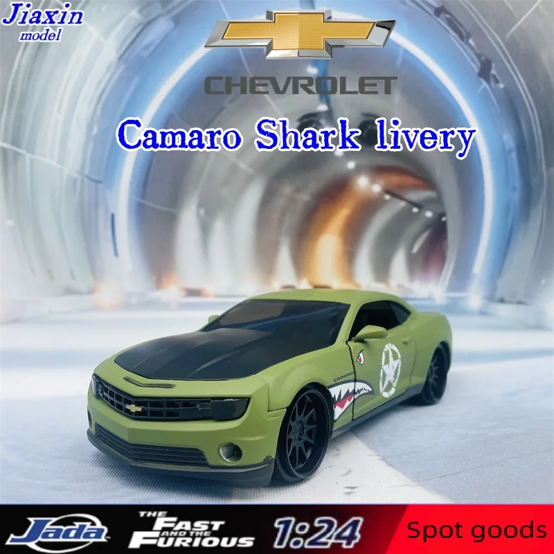 Jada 1:24 2010 Chevrolet Camaro American muscle car High Simulation Diecast Metal Alloy Model Car for Children Gift Collection jada 1 24 2010 chevrolet camaro american muscle car high simulation diecast metal alloy model car for children gift collection