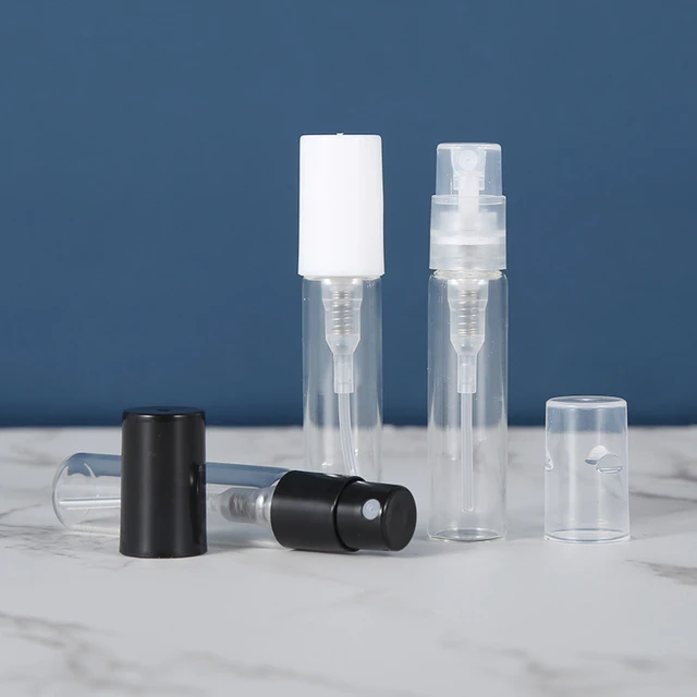 Flacon pour des échantillons de 3ml en plastique avec vaporisateur